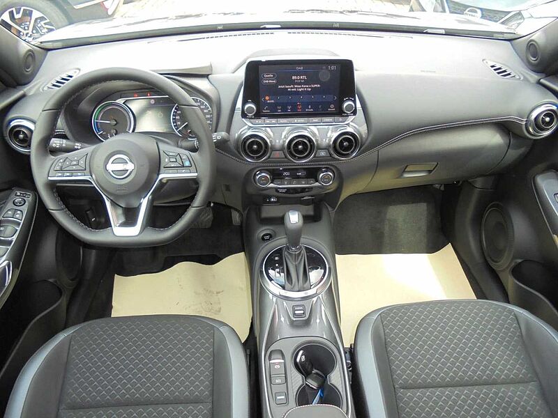 Nissan Juke 1.6 Hybrid  N-CONNECTA Tech-Paket