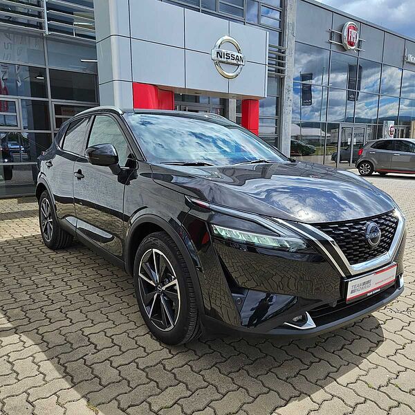 Nissan Qashqai Tekna+ 1.3 DIG-T MHEV 158PS, GlassDach