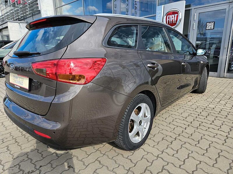 Kia cee'd Sporty Wagon cee&apos, d 1,6 GDI SW Edition 7 / Alu / PDC /