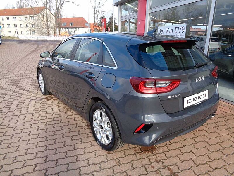 Kia cee'd cee&apos, d / Ceed Vision Komf Navi