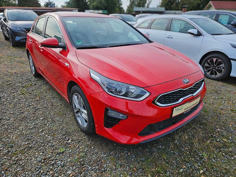 Kia cee'd cee&apos, d / Ceed Vision