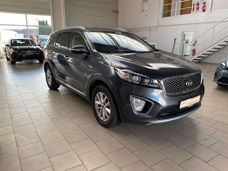 Kia Sorento Vision 4WD 2.2 CRDi AHK Navi Klimaaut. SH