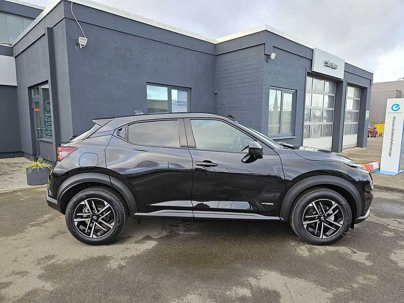 Nissan Juke 1.6 Hybrid N-Connecta Winterpak. , Navi, LED