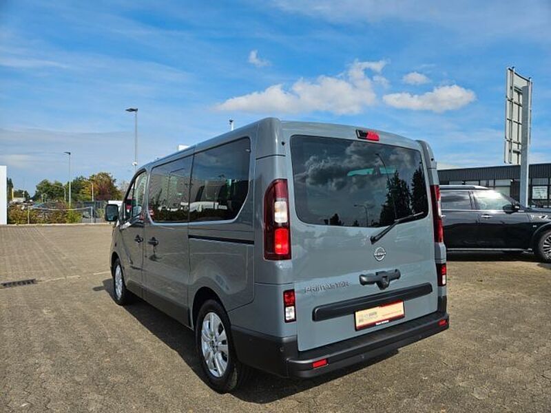 Nissan Primastar Kombi 2,8t Tekna 8 Sitze